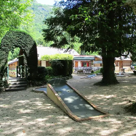 Joli F3 Dans L'annexe Du Chateau Appartamento