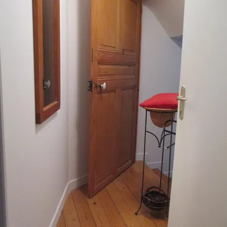 Joli F3 Dans L'annexe Du Chateau Apartment Challes-les-Eaux